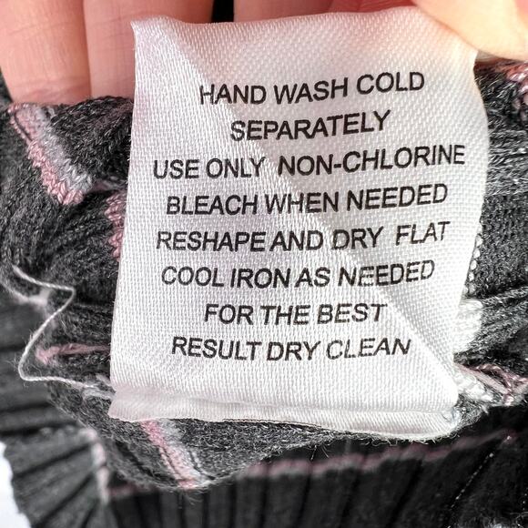 Pink Republic Ribbed Stripe Crop Turtleneck Small - Picture 7 of 7